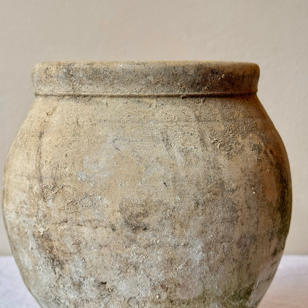 JARRÓN IRREGULAR DE TERRACOTA Nº2