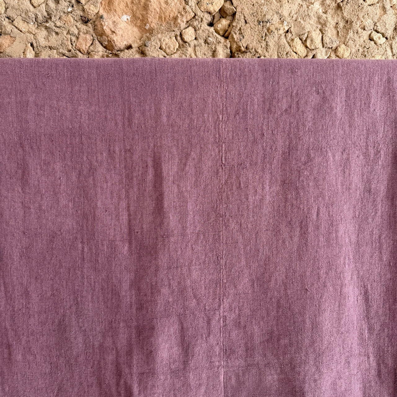 COLCHA DE LINO ANTIGUO PÚRPURA