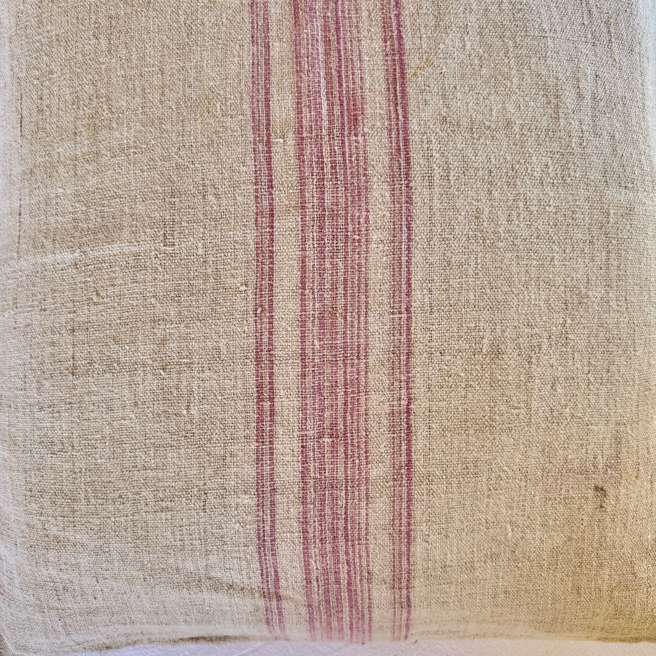 FUNDA DE COJIN DE LINO RAYA ROSA