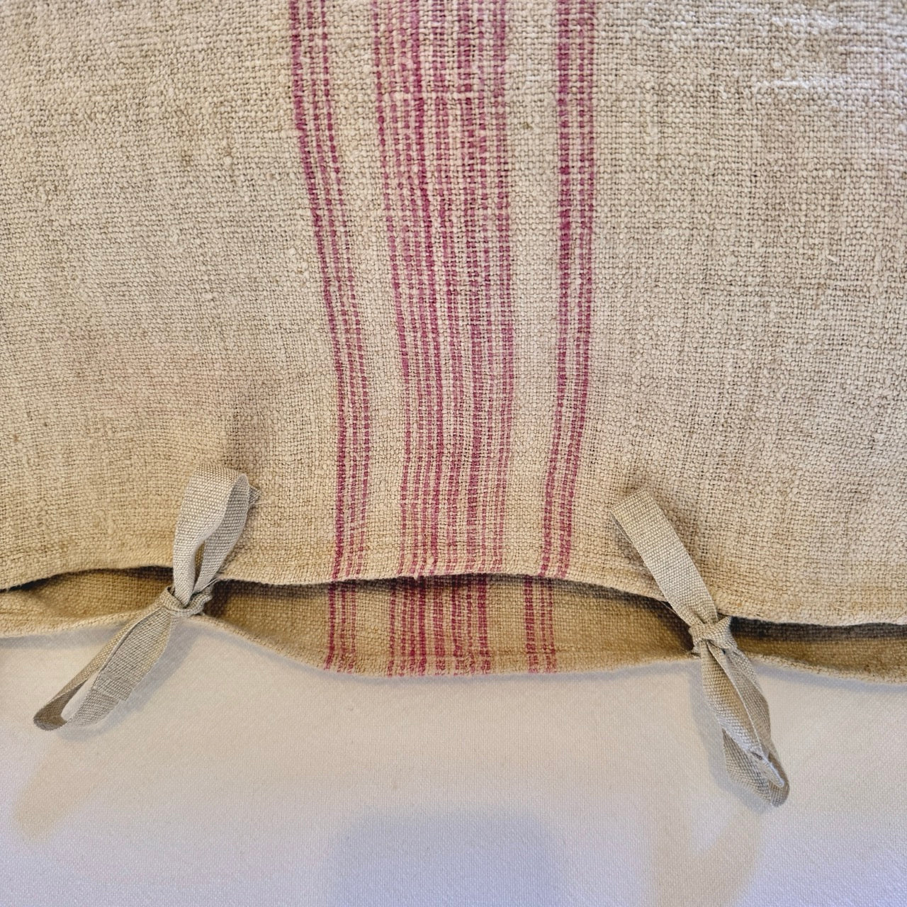 FUNDA DE COJIN DE LINO RAYA ROSA