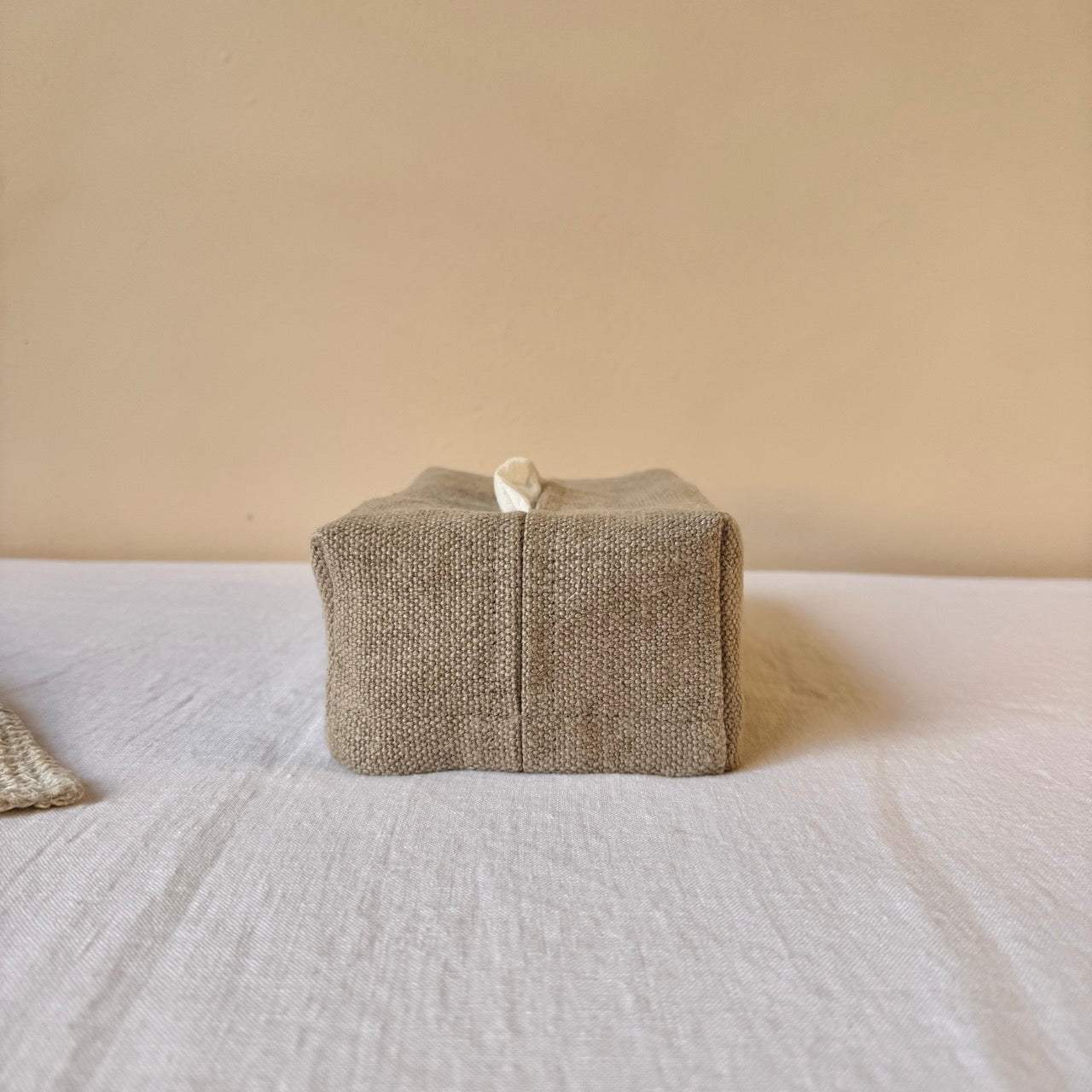 FUNDA CAJA DE PAÑUELOS DE LINO BEIGE OSCURO