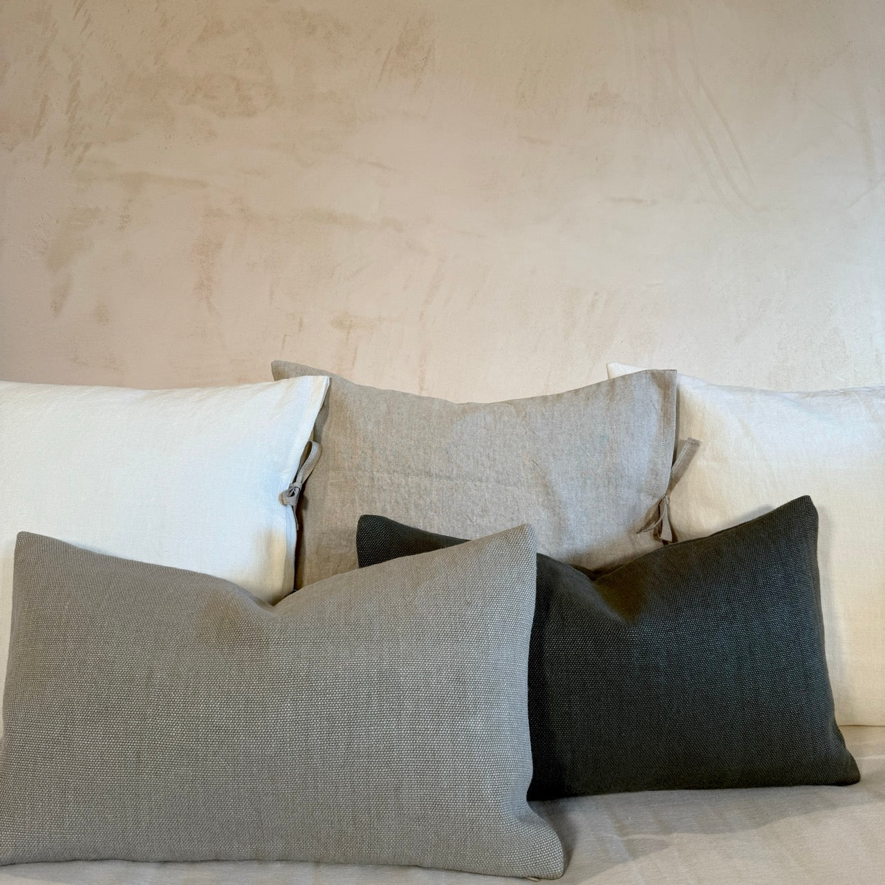 FUNDA DE COJÍN LINO GRUESO GRIS OSCURO 50x30