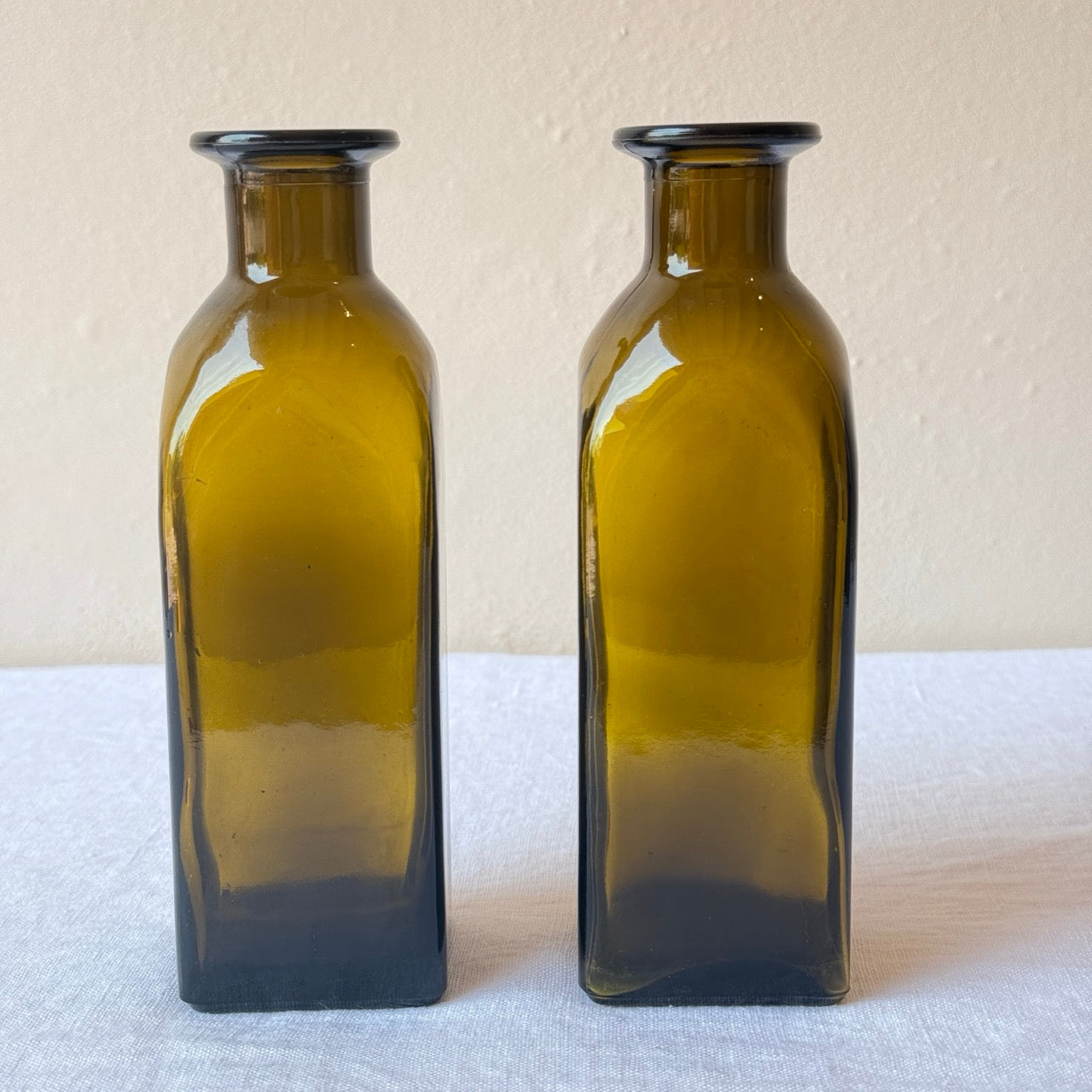 SET DE 2 JARRONES DE CRISTAL CUADRADOS