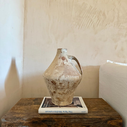 JARRÓN DE TERRACOTA ANDALUZ CON ASA