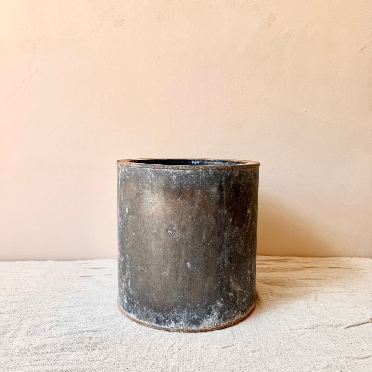 MACETA METAL PEQUEÑA