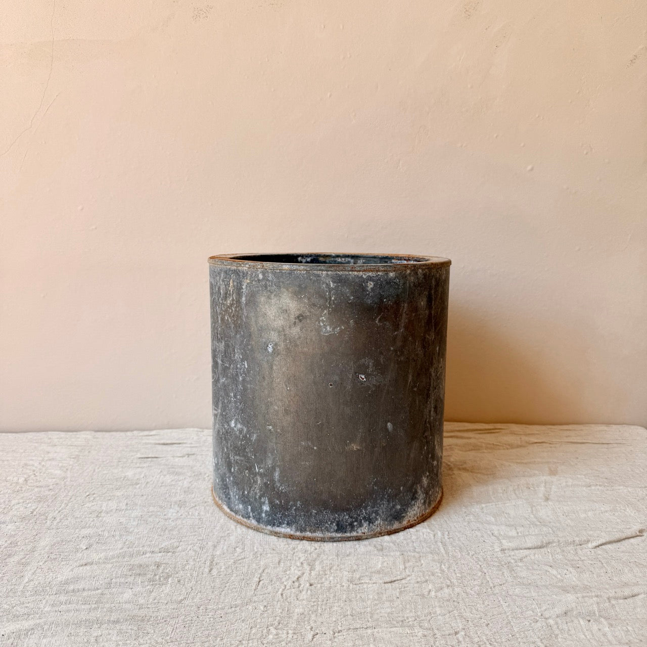 MACETA METAL PEQUEÑA