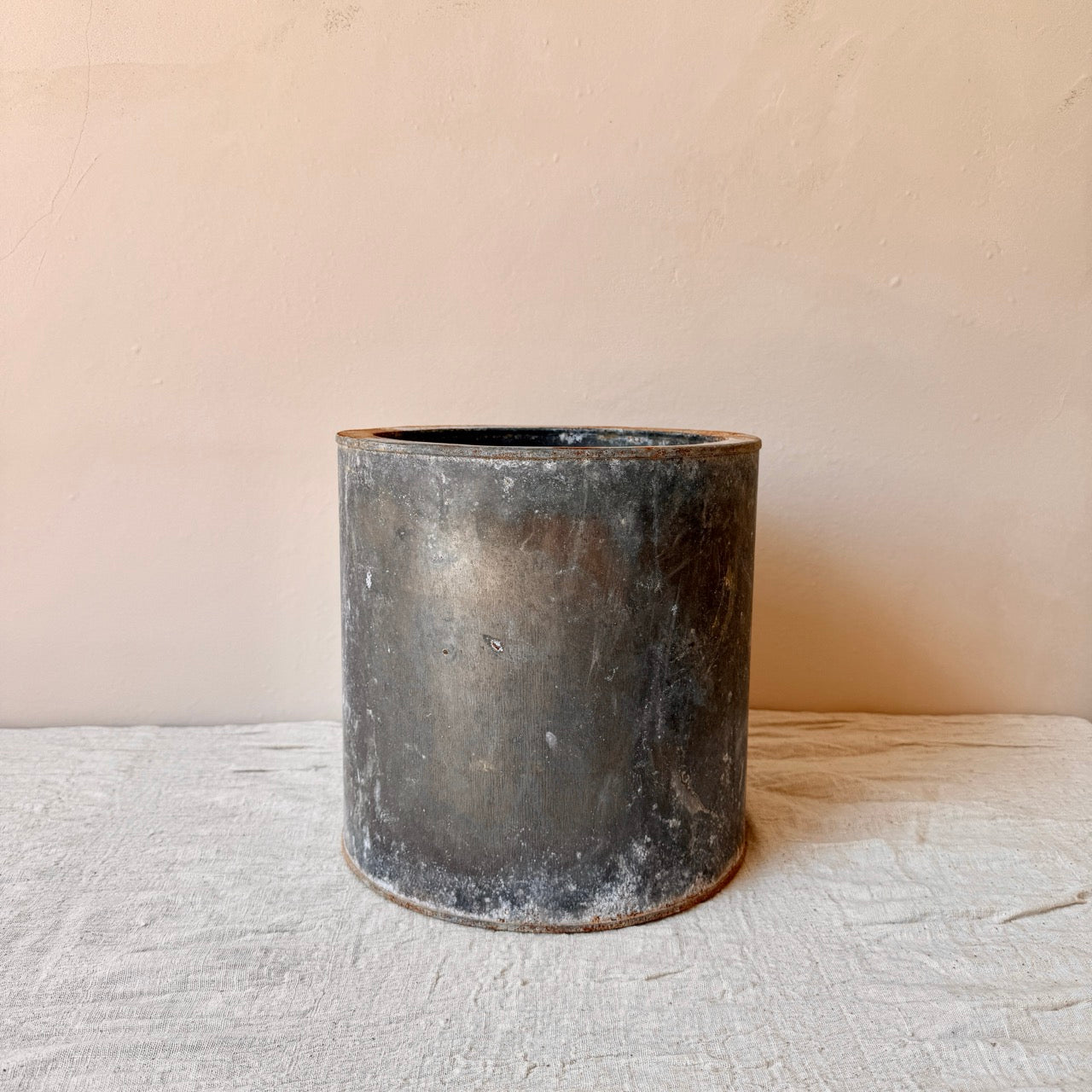 MACETA METAL PEQUEÑA