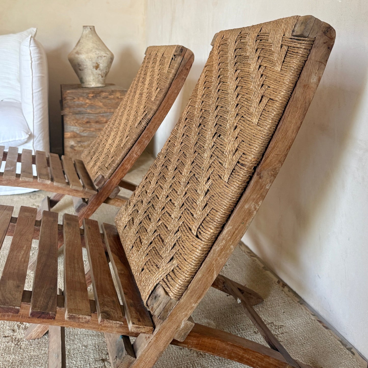 SET DE 2 SILLAS DE MADERA Y RATÁN