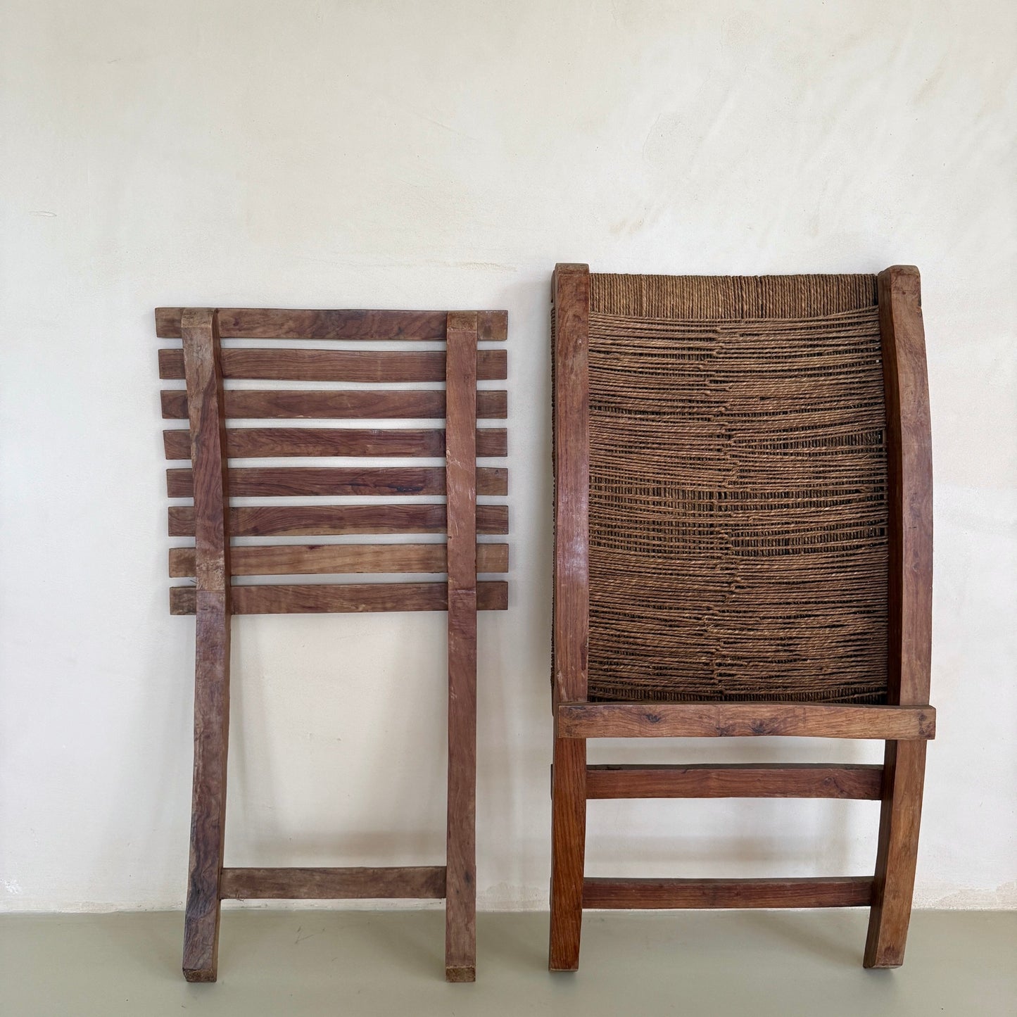 SET DE 2 SILLAS DE MADERA Y RATÁN